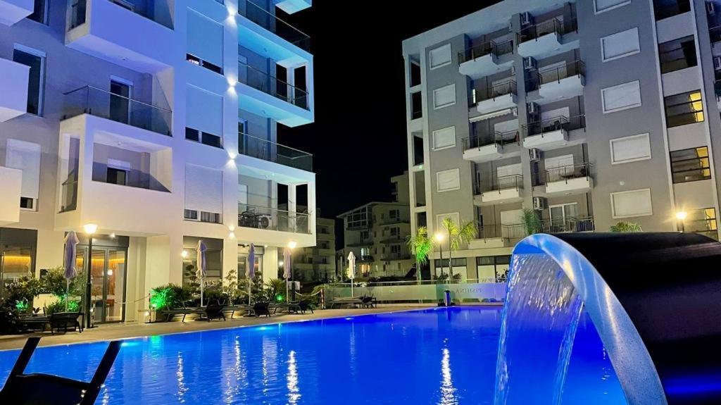 Domus Hotel & Apartments Shëngjin Exteriör bild